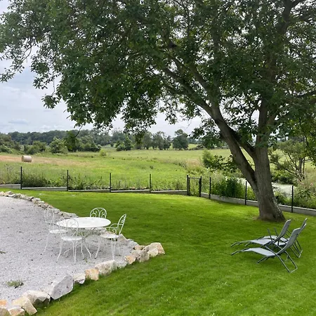 בית נופש Chez Nana *